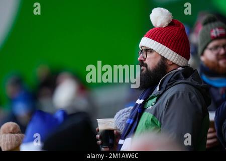 Eccles, Royaume-Uni. 11th décembre 2022. Un fan regarde pendant le match B de la coupe des champions européens sale Sharks vs Ulster Rugby au stade AJ Bell, Eccles, Royaume-Uni, 11th décembre 2022 (photo de Steve Flynn/News Images) à Eccles, Royaume-Uni, le 12/11/2022. (Photo de Steve Flynn/News Images/Sipa USA) crédit: SIPA USA/Alay Live News Banque D'Images