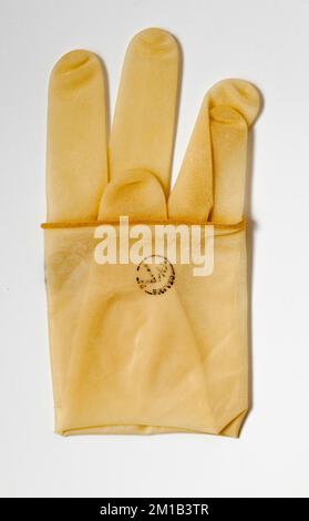 Vieux gants jetables pour chirurgiens Banque D'Images
