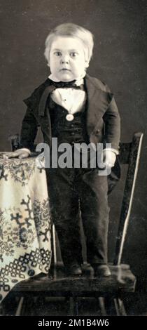 'General Tom Thumb', Charles Sherwood Stratton (1838 – 1883), nom de scène 'General Tom Thumb', nain américain et interprète sous le pionnier du cirque P. T. Barnum. Banque D'Images