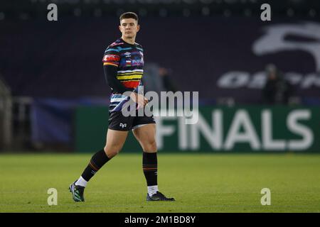 Swansea, Royaume-Uni. 11th décembre 2022. Joe Hawkins d'Ospreys pendant le match de rugby de la coupe des champions d'Ospreys et de Leicester. Crédit : Gruffydd Thomas/Alay Live News Banque D'Images