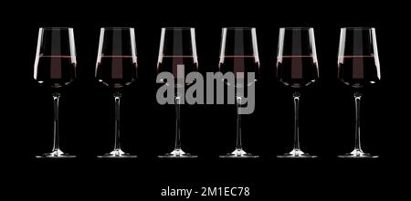 Silhouettes de six verres à vin avec vin rouge sur fond noir Banque D'Images