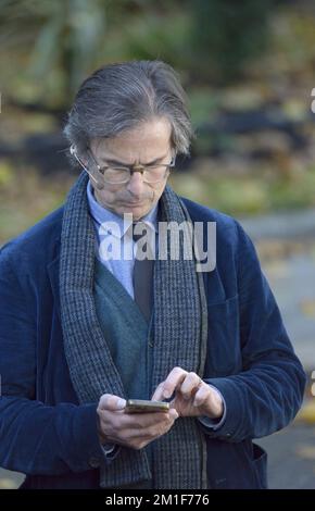 Robert Peston à Westminster, le jour où Rishi Sunak est devenu chef du parti conservateur. 24th octobre 2022 Banque D'Images