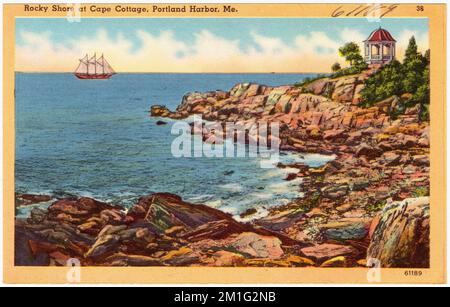 Rocky Shore à Cape Cottage, Portland Harbour, Mé. , Coastlines, Tichnor Brothers Collection, cartes postales des États-Unis Banque D'Images