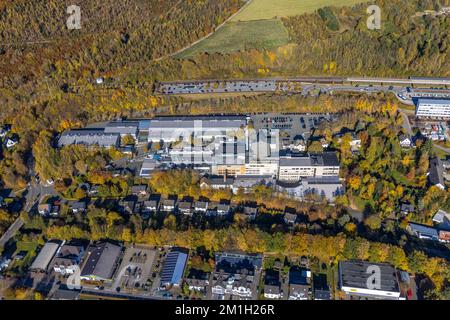 Vue aérienne, usine Oventrop Armaturen dans le district de Bigge à Olsberg, pays aigre, Rhénanie-du-Nord-Westphalie, Allemagne, DE, Europe, entreprise commerciale Banque D'Images