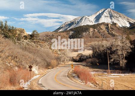 West Spanish Peak depuis l'autoroute de Legends Scenic Byway Banque D'Images