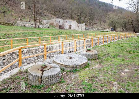 Ancien moulin à papier de la vallée de Dyje, région de Znojmo, République tchèque Banque D'Images