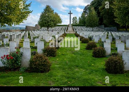 Cimetière de graves de guerre de Niederzwehren, Kassel, Allemagne. Banque D'Images