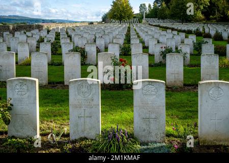 Cimetière de graves de guerre de Niederzwehren, Kassel, Allemagne. Banque D'Images