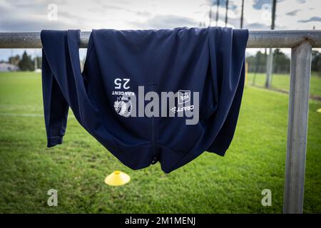 L'illustration montre un maillot KAA Gent lors d'une session d'entraînement au camp d'entraînement d'hiver de l'équipe belge de football de première division KAA Gent à Oliva, Espagne, le mardi 13 décembre 2022. BELGA PHOTO LUC CLAESSEN Banque D'Images
