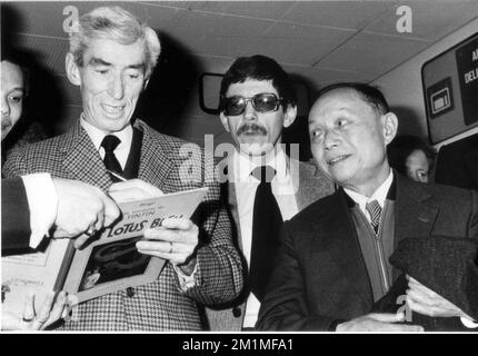 Belga photo du fichier en date du 04/03/83 de l'auteur belge de bande dessinée Herge et de son ami Tchang Chong-Chen (à droite) qui est décédé jeudi 8th octobre 1998 à Nogent-sur-Marne, Paris. Banque D'Images