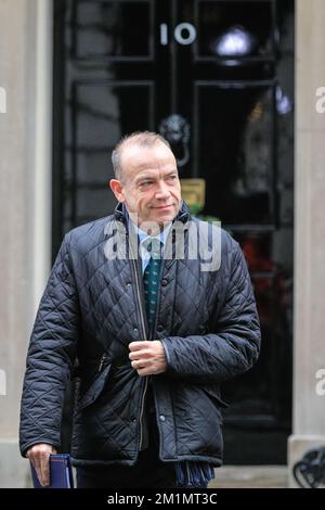 Londres, Royaume-Uni. 13th décembre 2022. Chris Heaton-Harris, député, secrétaire d'État pour l'Irlande du Nord. Les ministres du parti conservateur du gouvernement Sunak assistent à la réunion hebdomadaire du cabinet au 10 Downing Street à Westminster. Credit: Imagetraceur/Alamy Live News Banque D'Images