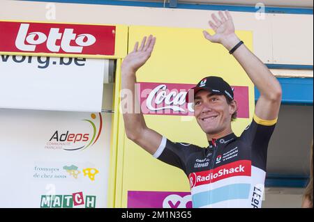 20120723 - BEAUFAYS, BELGIQUE: Italien Giacomo Nizzolo de Team RadioShack Nissan Trek fête sur le podium après avoir remporté la troisième étape de la course cycliste Tour de Wallonie, à 185,9 km de Marche-en-Famenne à Beaufays, lundi 23 juillet 2012. BELGA PHOTO NICOLAS LAMBERT Banque D'Images