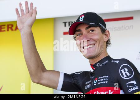 20120723 - BEAUFAYS, BELGIQUE: Italien Giacomo Nizzolo de Team RadioShack Nissan Trek fête sur le podium après avoir remporté la troisième étape de la course cycliste Tour de Wallonie, à 185,9 km de Marche-en-Famenne à Beaufays, lundi 23 juillet 2012. BELGA PHOTO NICOLAS LAMBERT Banque D'Images