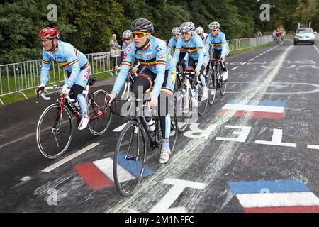 20120920 - VALKENBURG, PAYS-BAS: Cycliste belge Kelly Druyts photographié lors d'une séance d'entraînement avant la course sur route aux Championnats du monde de cyclisme sur route de l'UCI, jeudi 20 septembre 2012 à Valkenburg, pays-Bas. BELGA PHOTO KRISTOF VAN ACCOM Banque D'Images
