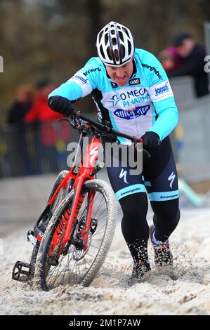 20121201 MOL BELGIQUE L ancien Cycliste Belge JO Planckaert En 20121201-mol-belgique-l-ancien-cycliste-belge-jo-planckaert-en