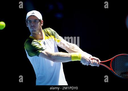 20130115 - MELBOURNE, AUSTRALIE : le Britannique Andy Murray en action pendant le match entre le néerlandais Robin Haase et le britannique Andy Murray, lors de la première partie du tournoi masculin au Grand Chelem de l'Open d'Australie, mardi 15 janvier 2013 à Melbourne Park, Melbourne, Australie. Murray a gagné 6-3, 6-1, 6-3. BELGA PHOTO PATRICK HAMILTON Banque D'Images