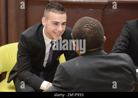 Massimo Bruno d'Anderlecht photographié comme le gouvernement de Bruxelles a honoré le nouveau champion de football, Sporting Anderlecht pour le titre de la saison 2012-2013, le titre belge 32nd pour RSCA, mardi 21 mai 2013, dans la cityhall d'Anderlecht. BELGA PHOTO LAURIE DIEFFEMBACQ Banque D'Images