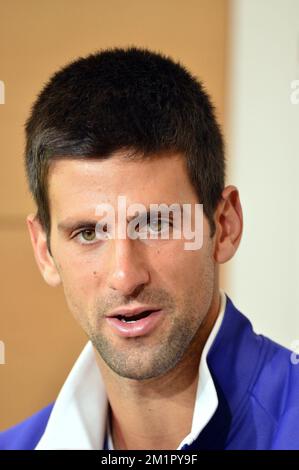 20130524 - PARIS, FRANCE: Serbe Novak Djokovic photographié lors d'une conférence de presse en prévision de l'ouverture du tennis français Roland Garros 2013, au stade Roland Garros à Paris, le vendredi 24 mai 2013. Le tournoi de tennis Roland Garros Grand Chelem se déroule du 21 22 mai au 09 juin 2013. BELGA PHOTO ERIC LALMAND Banque D'Images