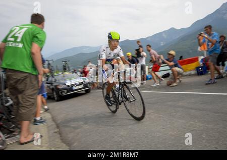 Colombian Nairo Quintana de Movistar photographié pendant la phase 17th de l'édition 100th de la course cycliste Tour de France, un essai individuel de 32km d'Embrun à Chorges, en France, le mercredi 17 juillet 2013. Banque D'Images