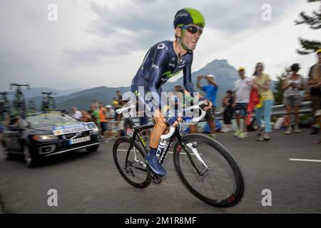 Alejandro Valverde de Spian de Movistar photographié lors de la phase 17th de l'édition 100th de la course cycliste Tour de France, un essai individuel de 32km d'Embrun à Chorges, en France, le mercredi 17 juillet 2013. Banque D'Images