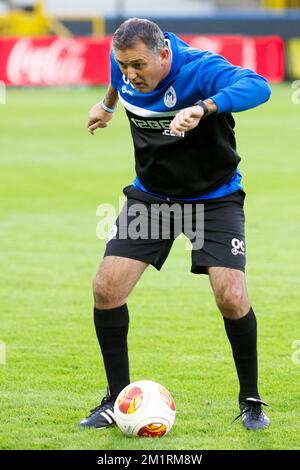 Owen Coyle, entraîneur-chef de Wigan, photographié lors d'une séance d'entraînement du club anglais de football de wigan Athletic, au stade de Brugge, le mercredi 18 septembre 2013. Jeudi, Wigan jouera contre l'équipe belge de football de première division Zulte Waregem dans le groupe D, le premier jour de la phase de groupe du tournoi Europa League. BELGA PHOTO KURT DESPLENTER Banque D'Images