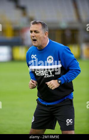 Owen Coyle, entraîneur-chef de Wigan, photographié lors d'une séance d'entraînement du club anglais de football de wigan Athletic, au stade de Brugge, le mercredi 18 septembre 2013. Jeudi, Wigan jouera contre l'équipe belge de football de première division Zulte Waregem dans le groupe D, le premier jour de la phase de groupe du tournoi Europa League. BELGA PHOTO KURT DESPLENTER Banque D'Images