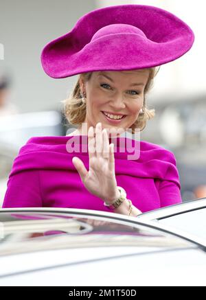 8-11-2013 LE roi DE LA HAYE Philippe et la reine Mathilde de Belgique visitent le roi hollandais Willem Alexander et la reine Maxima au palais de Noordeinde au cours d'une visite d'une journée. ROBIN UTRECHT Banque D'Images