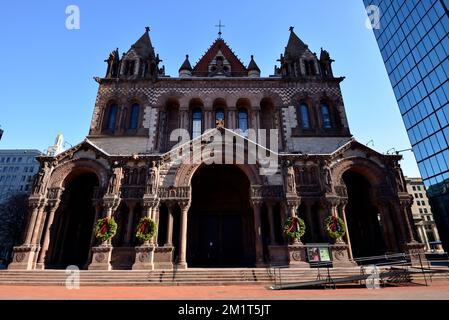 Trinity Church of Boston et 200 Clarendon, John Hancock Tower, Copley Square, Boston, Massachusetts, ÉTATS-UNIS Banque D'Images