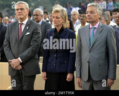 20131126 - MUMBAI, INDE : Le ministre-président flamand Kris Peeters, la princesse Astrid de Belgique et le vice-premier ministre et ministre des Affaires étrangères Didier Reynders photographiés lors de la cérémonie de commémoration des attentats terroristes de 2008 à Mumbai, Inde, le mardi 26 novembre 2013, le troisième jour d'une mission économique de la princesse belge Astrid en Inde. BELGA PHOTO ERIC LALMAND Banque D'Images