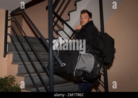 20140130 - HOOGERHEIDE, PAYS-BAS: Belge Niels Albert photographié alors qu'il arrive à l'hôtel avant le cyclocross de la coupe du monde, jeudi 30 janvier 2014 à Hoogerheide, pays-Bas. BELGA PHOTO DAVID STOCKMAN Banque D'Images