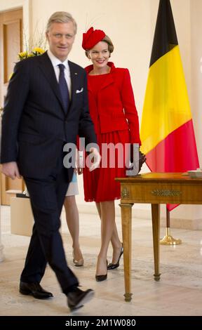 20140217 - BERLIN, ALLEMAGNE: Roi Philippe - Filip de Belgique et la reine Mathilde de Belgique photographiés lors de la visite officielle à l'étranger du nouveau roi et de la reine de Belgique, à Berlin, la capitale de l'Allemagne, le lundi 17 février 2014. BELGA PHOTO BENOIT DOPPAGNE Banque D'Images