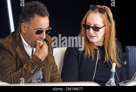 20140622 - ROTTERDAM, PAYS-BAS : Bruce Springsteen et sa femme Patti Scialfa participent à l'offre spéciale du Grand Prix international de dressage à Rotterdam, pays-Bas, sur 22 juin 2014. Leur fille Jessica Springsteen est une championne du saut de spectacle et participe au Grand Prix. COPYRIGHT ROBIN UTRECHT Banque D'Images