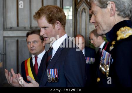 Le prince Harry de Grande-Bretagne photographié à l'hôtel de ville de Mons, en prévision de la commémoration au cimetière Saint-Symphorien, qui fait partie de l'anniversaire de la première Guerre mondiale en 100th, le lundi 04 août 2014. Banque D'Images