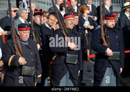 20141004 - LE HAVRE, FRANCE: Illustration montre des soldats lors d'une cérémonie pour le 100th anniversaire de la première Guerre mondiale, samedi 04 octobre 2014, au Havre, France. BELGA PHOTO ERIC LALMAND Banque D'Images