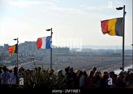 20141004 - LE HAVRE, FRANCE : illustration des drapeaux belges et français lors d'une cérémonie du 100th anniversaire de la première Guerre mondiale, samedi 04 octobre 2014, au Havre, France. BELGA PHOTO ERIC LALMAND Banque D'Images