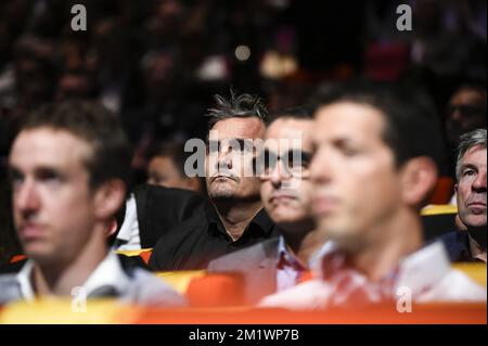 20141021 - PARIS, FRANCE : ancien cycliste Richard Virenque (C) photographié lors de la présentation officielle de la tournée Tour de France 2015, mardi 21 octobre 2014, à Paris, France. BELGA PHOTO FRED PORCU Banque D'Images