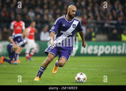 Anthony Vanden Borre d'Anderlecht photographié en action lors d'un troisième match de groupe entre le RSCA Anderlecht et l'équipe anglaise Arsenal, dans le groupe D de la compétition de l'UEFA Champions League, mercredi 22 octobre 2014. Banque D'Images