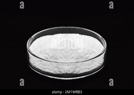 Cellulose microcristalline, pâte de bois raffinée, texturisant, agent anti-agglomérant, graisse de substitution, émulsifiant, utilisé dans les suppléments vitaminiques ou les pilules. Banque D'Images