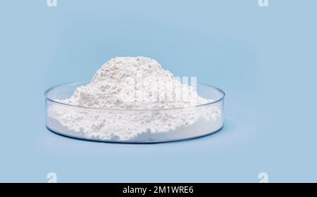 Cellulose microcristalline, pâte de bois raffinée, texturisant, agent anti-agglomérant, graisse de substitution, émulsifiant, utilisé dans les suppléments vitaminiques ou les pilules. Banque D'Images