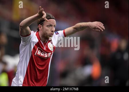 20141211 - LIEGE, BELGIQUE : Ronnie Stam de Standard photographié lors d'un match entre Standard de Liège et l'équipe néerlandaise Feyenoord le dernier jour de la phase de groupe du tournoi Europa League, dans le groupe G, au stade de Liège, jeudi 11 décembre 2014. BELGA PHOTO YORICK JANSENS Banque D'Images