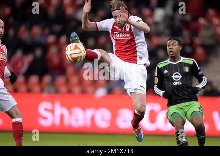 20141211 - LIEGE, BELGIQUE : Ronnie Stam de Standard en action lors d'un match entre Standard de Liège et l'équipe néerlandaise Feyenoord le dernier jour de la phase de groupe du tournoi Europa League, dans le groupe G, au stade de Liège, jeudi 11 décembre 2014. BELGA PHOTO YORICK JANSENS Banque D'Images