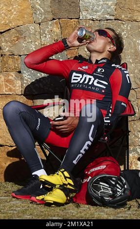 20141217 - DENIA, ESPAGNE: German Marcus Burghardt de BMC Racing Team photographié pendant la journée de presse du camp d'entraînement d'hiver de BMC Rcing Team à Denia, Espagne, mercredi 17 décembre 2014. BELGA PHOTO MANUEL QUEMADELOS Banque D'Images