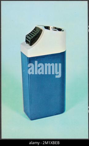 Un briquet bleu , briquets de cigarettes, Collection Tichnor Brothers, cartes postales des Etats-Unis Banque D'Images