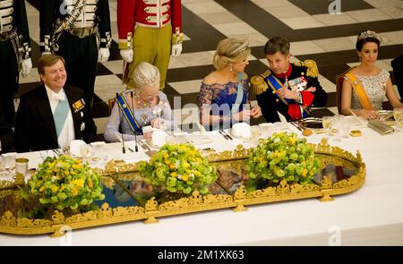 17-3-2015 COPENHAGUE - le roi Willem-Alexander et la reine Maxima des pays-Bas et la reine Margarethe et le prince Henrik du Danemark lors du banquet d'État au Palais Christiansborg à Copenhague, Danemark, 17 mars 2015. Le Prince héritier Frederik et la Princesse Mary le Roi et la Reine des pays-Bas sont au Danemark pour une visite d'État de deux jours. COPYRIGHT ROBIN UTRECHT Banque D'Images