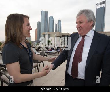 20150324 - DOHA, QATAR: Ancienne joueuse de tennis Justine Henin et Fédération Wallonie - Bruxelles Ministre de l'enseignement supérieur, de la recherche et des médias Jean-Claude Marcourt rencontre le quatrième jour d'une mission économique de la princesse belge Astrid au Qatar et aux Émirats arabes Unis du 21 au 27 mars, Mardi 24 mars 2015 à Doha, Qatar. BELGA PHOTO BENOIT DOPPAGNE Banque D'Images