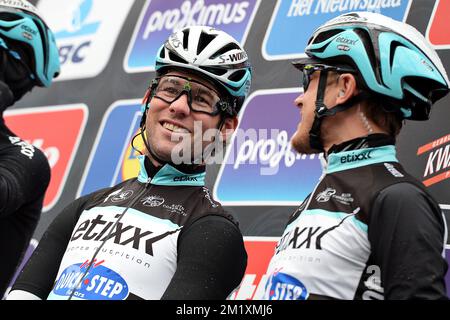 British Mark Cavendish de l'équipe Ettix - Quick-Step photographié avant l'édition 77th de la course cycliste d'une journée Gent-Wevelgem, à 239 km de Deinze à Wevelgem, dimanche 29 mars 2015. Banque D'Images