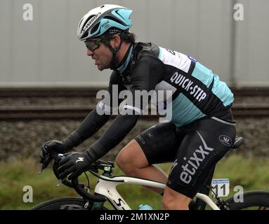 British Mark Cavendish de l'équipe Ettix - Quick-Step photographié en action lors de l'édition 77th de la course cycliste d'une journée Gent-Wevelgem, à 239 km de Deinze à Wevelgem, dimanche 29 mars 2015. Banque D'Images