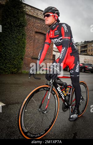 20150402 - OUDENAARDE, BELGIQUE: Belge Greg Van Avermaet de BMC Racing Team photographié avant la reconnaissance de la piste du dimanche prochain 'ronde van Vlaanderen - Tour des Flandres - Tour de Flandre' course cycliste, jeudi 02 avril 2015, à Oudenaarde. BELGA PHOTO LUC CLAESSEN Banque D'Images