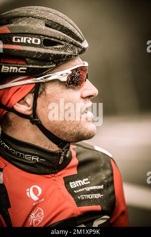 20150402 - OUDENAARDE, BELGIQUE: Belge Greg Van Avermaet de BMC Racing Team photographié lors de la reconnaissance de la piste de la course cycliste 'ronde van Vlaanderen - Tour des Flandres - Tour de Flandre' du dimanche prochain, jeudi 02 avril 2015, à Oudenaarde. BELGA PHOTO LUC CLAESSEN Banque D'Images