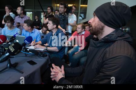 Le pilote britannique Bradley Wiggins de Team Sky photographié lors d'une conférence de presse de Team Sky lors de la course cycliste d'une journée « Paris-Roubaix » de dimanche prochain, vendredi 10 avril 2015 à Kortrijk, Belgique. Banque D'Images